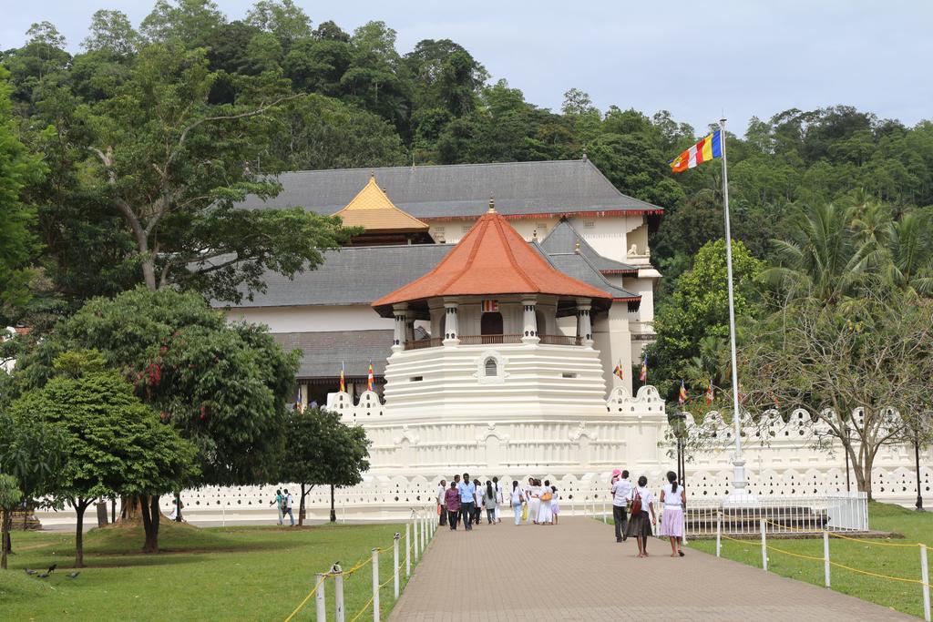 Bed and Breakfast Camarin Residencia Kandy Exterior foto