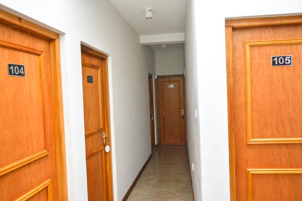 Bed and Breakfast Camarin Residencia Kandy Exterior foto