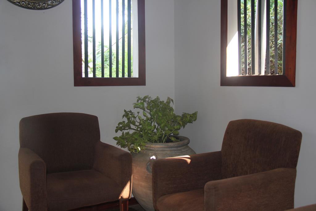 Bed and Breakfast Camarin Residencia Kandy Exterior foto