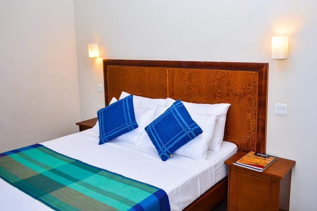 Bed and Breakfast Camarin Residencia Kandy Exterior foto