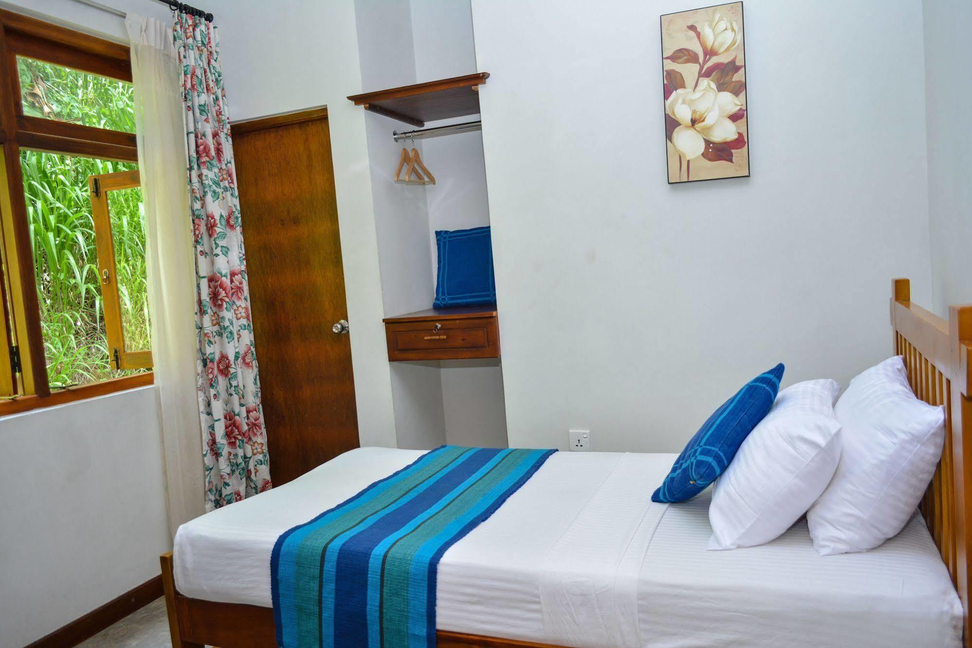 Bed and Breakfast Camarin Residencia Kandy Exterior foto