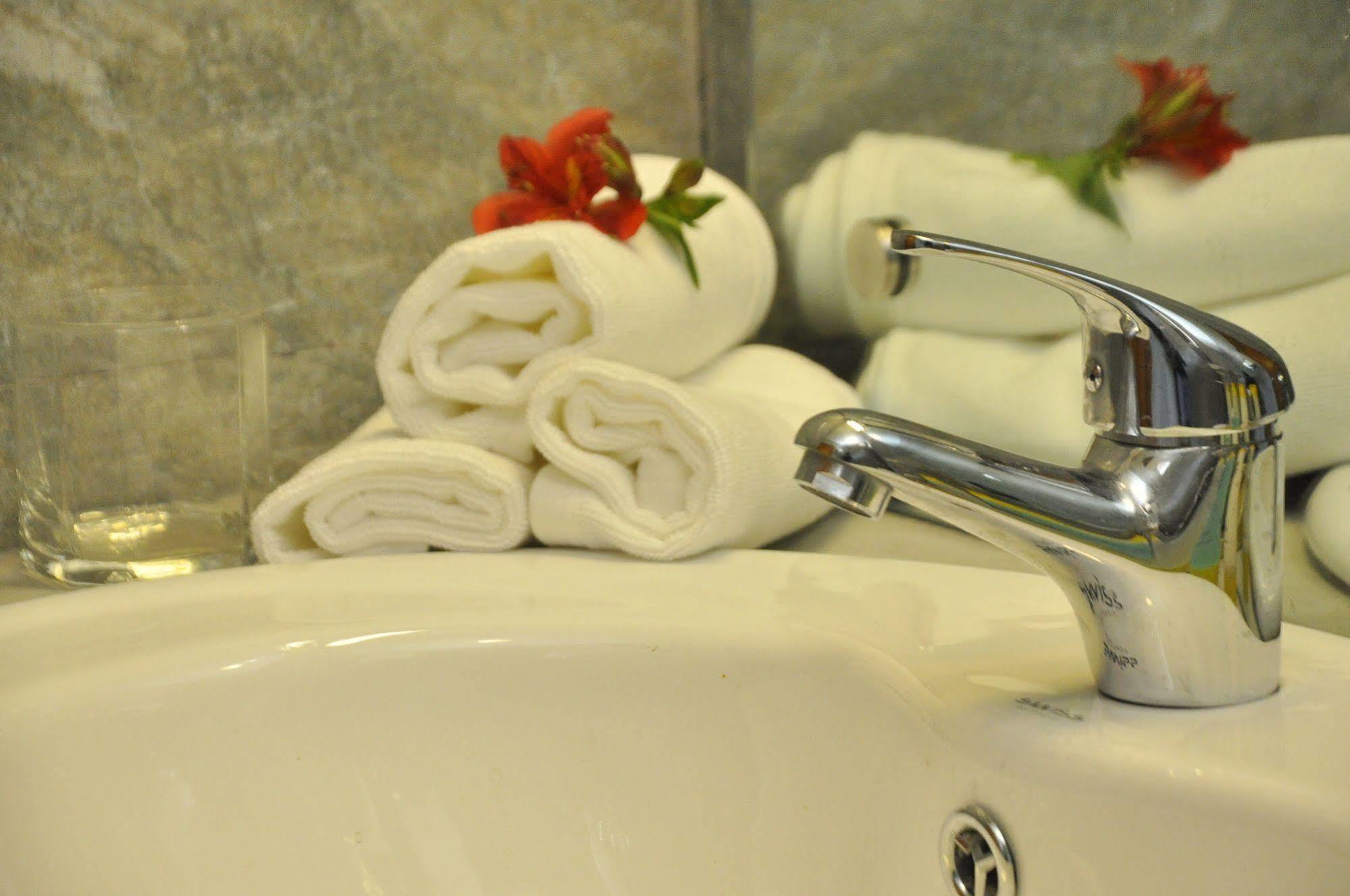 Bed and Breakfast Camarin Residencia Kandy Exterior foto